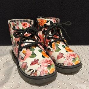 Adorable Girls Floral Boot 8" From Heel To Toe Zipper And Laceup "Comfy Kids"EUC